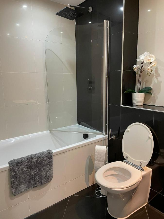 Lovely 2Br Apt In Sheffield City Centre Esterno foto